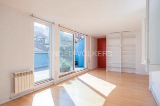 Apartament  Aguas. Coqueta y luminosa propiedad con terraza en la latina