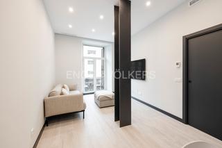 Apartament a Sol. Exclusivo apartamento con 2 balcones en el centro de la capital
