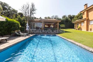 Casa a Ciudalcampo. Encantador chalet con vistas en ciudalcampo