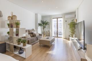 Apartament a Universidad-Malasaña. Acogedor apartamento a pocos metros de gran vía