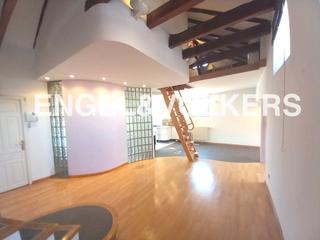 Rent Duplex in Argüelles. Luminoso dúplex sin muebles en argelles en alquiler