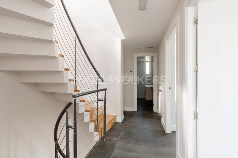 Foto b020cb0b-4275-4d0d-b891-a93bedf66685. Casa unifamiliar reformado en el monte del pilar en Majadahonda