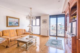 Apartamento  Fuencarral. Edificio con piscina en calle fuencarral