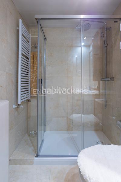 Foto d4eb733c-4ff8-4a2f-8491-ac14054b0fd2. Piccolo appartamento con riscaldamento parcheggio piscina in Madrid