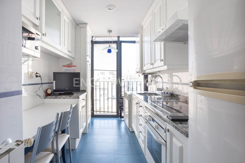 Foto deb19290-6bbc-47db-953a-fb6f9a8c19a1. Piccolo appartamento con riscaldamento parcheggio piscina in Madrid