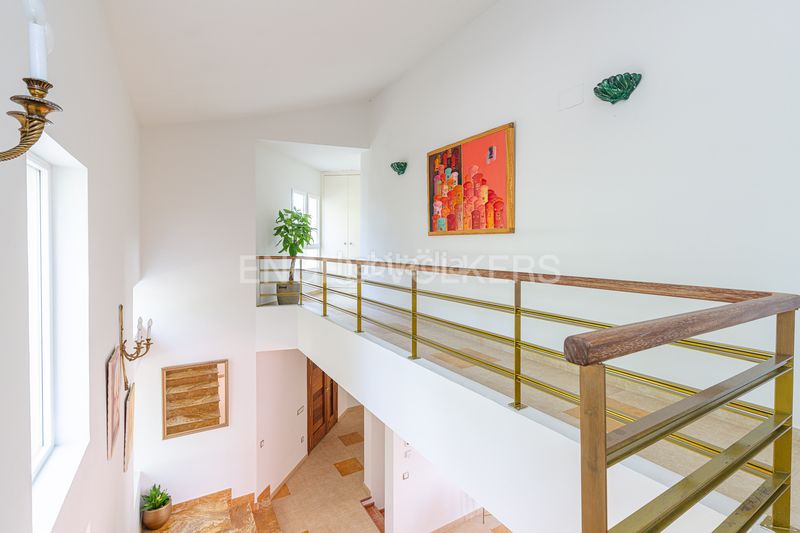 Foto cb491f3c-3263-473f-9605-f74e6c6a8b66. Casa amb calefacció aparcament piscina a Pino Alto-Navarredonda Valdemorillo