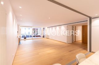 Etagenwohnung  José ortega y gasset. Exclusiva propiedad recién renovada con terraza en el corazón de