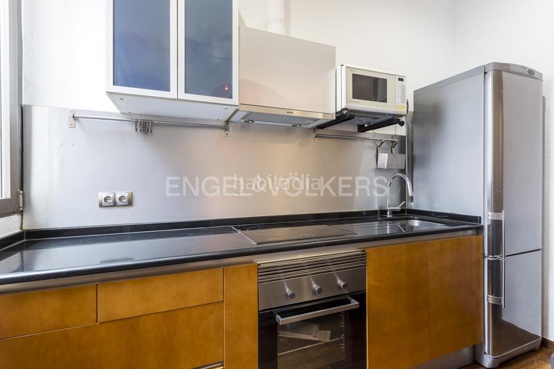 Foto b5459c9a-916b-4e76-be6f-4521b018a7a7. Alquiler apartamento confortable apartamento amueblado en el centro en alquiler en Madrid