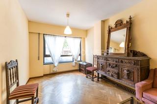 Apartament a Pacífico. Amplio piso exterior en pacífico