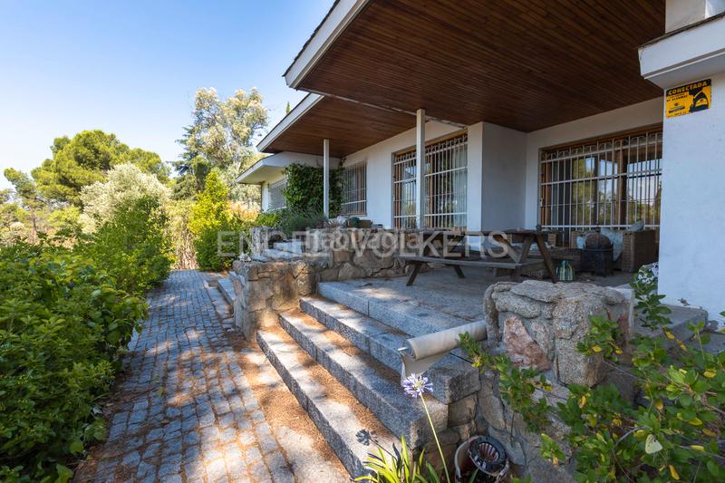 Foto e3529f64-3cf3-4db7-a40d-30eef0669dfa. Maison avec chauffage parking piscine dans Somosaguas Pozuelo de Alarcón