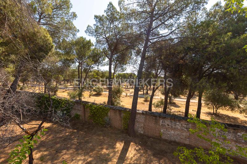 Foto f2d22e0d-7318-43d7-b073-dfd65a2189eb. Maison avec chauffage parking piscine dans Somosaguas Pozuelo de Alarcón