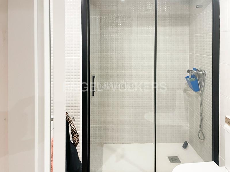 Foto 0e5e99ca-4a2c-4302-a1e1-2e83c26bbda9. Casa adossada amb calefacció aparcament a Palomas Madrid