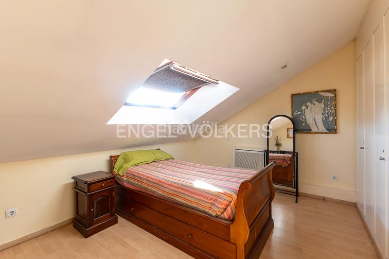 Foto 40238a7f-4df5-473b-98d8-2f900b5be6e4. Casa adossada amb calefacció aparcament a Palomas Madrid