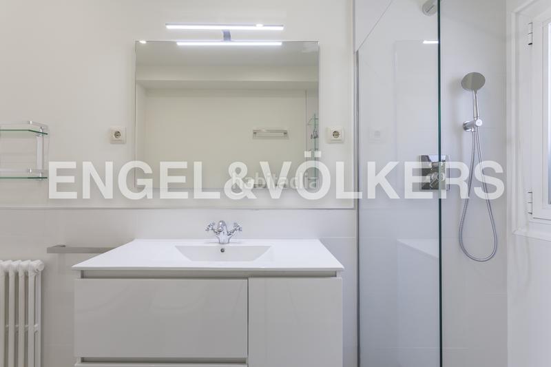 Foto 30ba08da-c28d-477d-8920-935ca5bc03d9. Location appartement avec chauffage parking dans Almagro Madrid