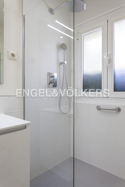 Foto 679c89d7-9901-4872-ba55-ba6f894a9d65. Location appartement avec chauffage parking dans Almagro Madrid