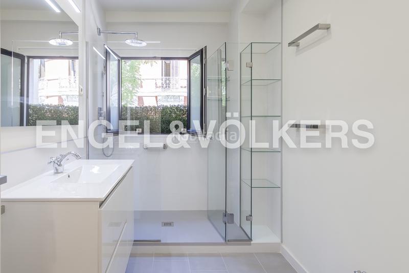 Foto fa21dc85-452c-470d-b077-6ce613ccb057. Location appartement avec chauffage parking dans Almagro Madrid