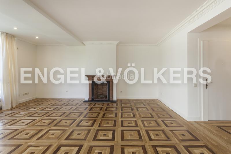 Foto 1586ed63-6ee6-4c24-81c1-4cff15e3672c. Miete appartement mit heizung parking in Almagro Madrid