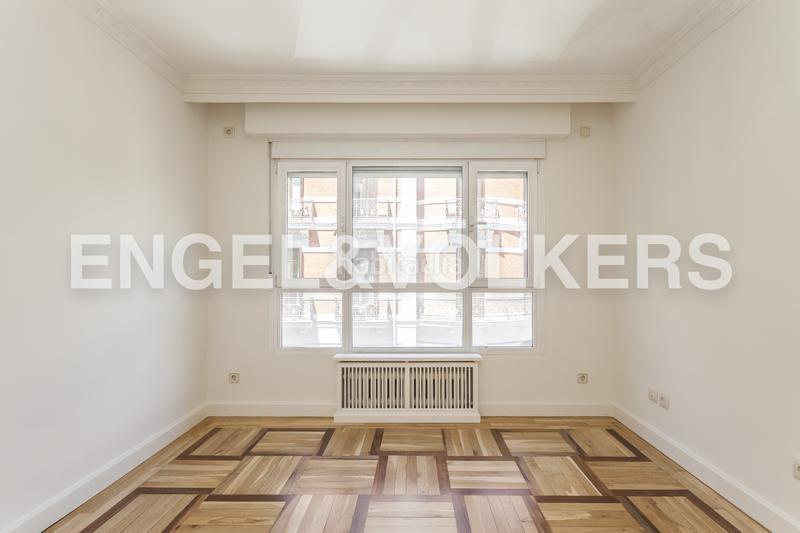 Foto eb47e4fc-c25c-4882-bd06-dd8cdf21601b. Miete appartement mit heizung parking in Almagro Madrid