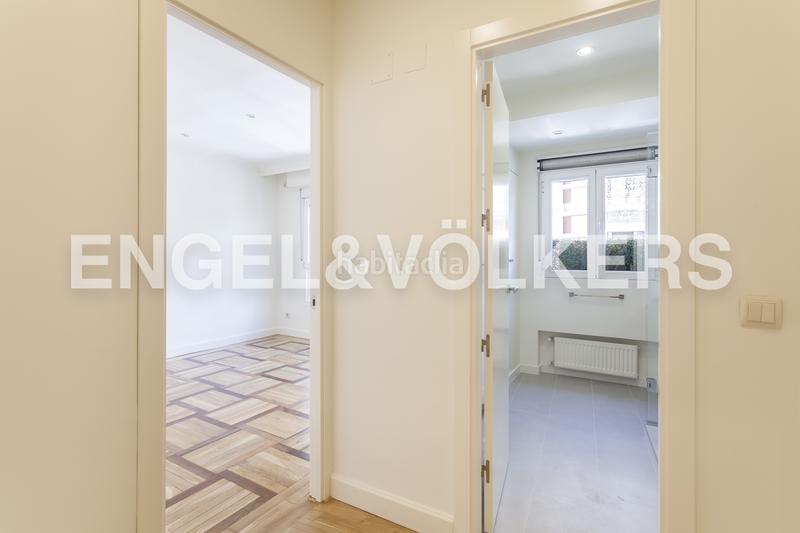 Foto 38faa419-3ecd-4d48-b9a5-d33b0eea2208. Rent apartment with heating parking in Almagro Madrid