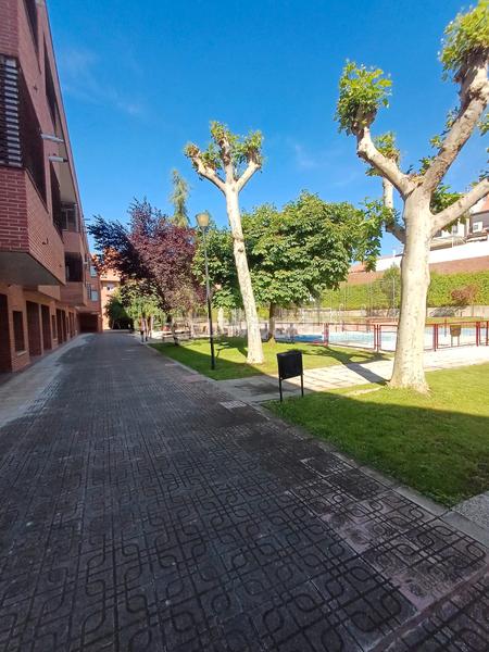Foto b0445d14-2ac8-4774-a12e-2b428a77911f. Affitto duplex con riscaldamento parcheggio piscina in Madrid