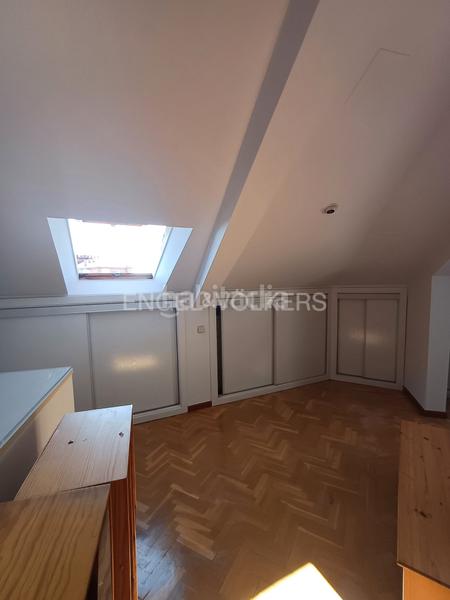 Foto e3bf2950-7856-432e-ae05-3829fbccb14c. Affitto duplex con riscaldamento parcheggio piscina in Madrid
