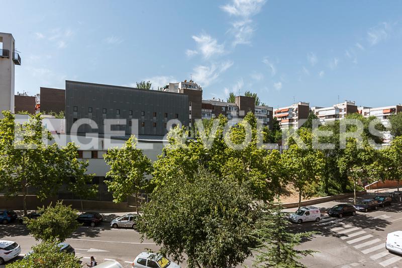 Foto 73585c9b-e6e7-4849-a654-5c9a9886bf75. Alquiler dúplex ático dúplex en gran vía hortaleza en Madrid