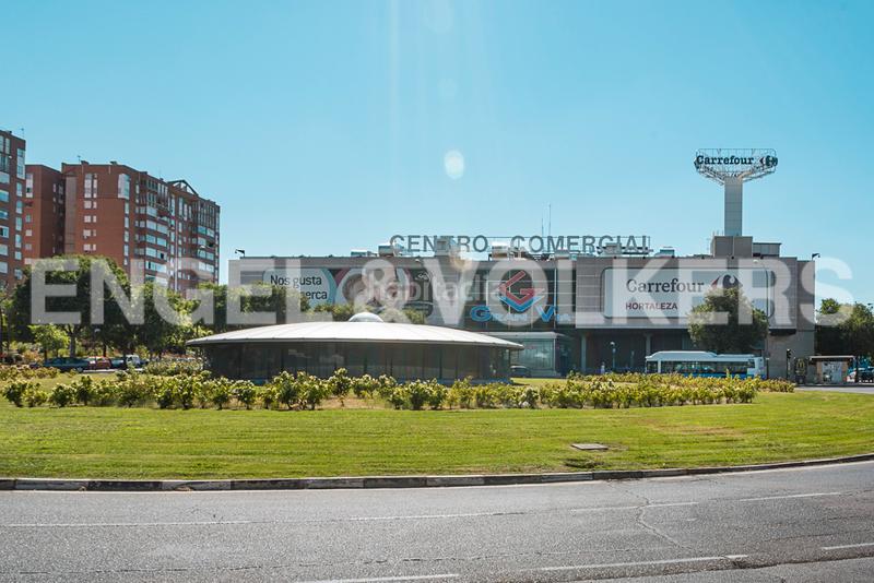 Foto 5cbb9327-e18a-44ff-bd55-94f11a3c3402. Location duplex avec chauffage parking piscine dans Madrid