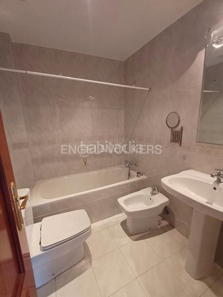 Foto 8dc4381f-968e-43e4-8b45-4d3b6b77baa0. Location duplex avec chauffage parking piscine dans Madrid