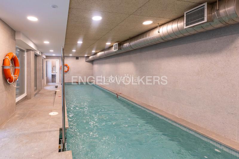 Foto 2850ac6d-a0f6-45e5-9bac-2c8e7c84aa62. Apartament amb calefacció piscina a Argüelles Madrid