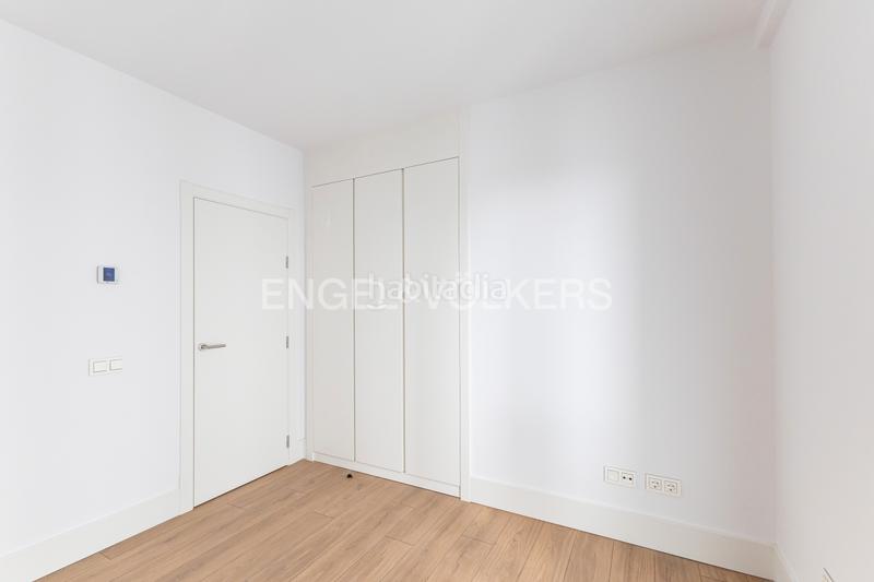 Foto 59377a18-b33d-4333-b188-9ceea0ccce4f. Apartament amb calefacció piscina a Argüelles Madrid