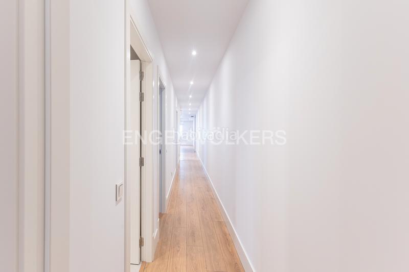 Foto 9484b9fe-2386-4f04-ad40-3fddc2ec9b7c. Apartament amb calefacció piscina a Argüelles Madrid