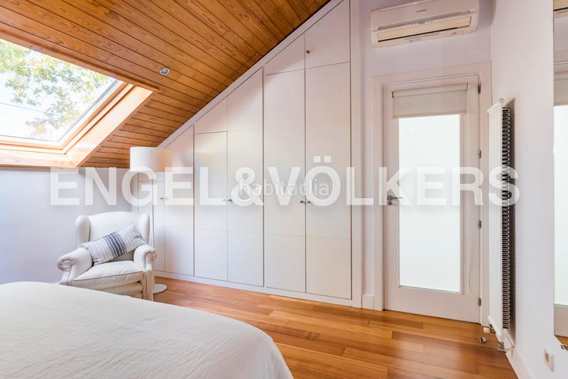 Foto 6ec19509-c573-4251-83ea-d08ec01dff50. Alquiler casa magnifica casa unifamiliar en Nueva Españachamartin en Madrid