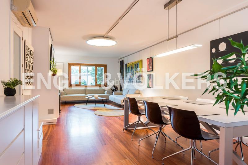 Foto c3c38237-27b9-4758-8952-1dd5c76092cc. Alquiler casa magnifica casa unifamiliar en Nueva Españachamartin en Madrid