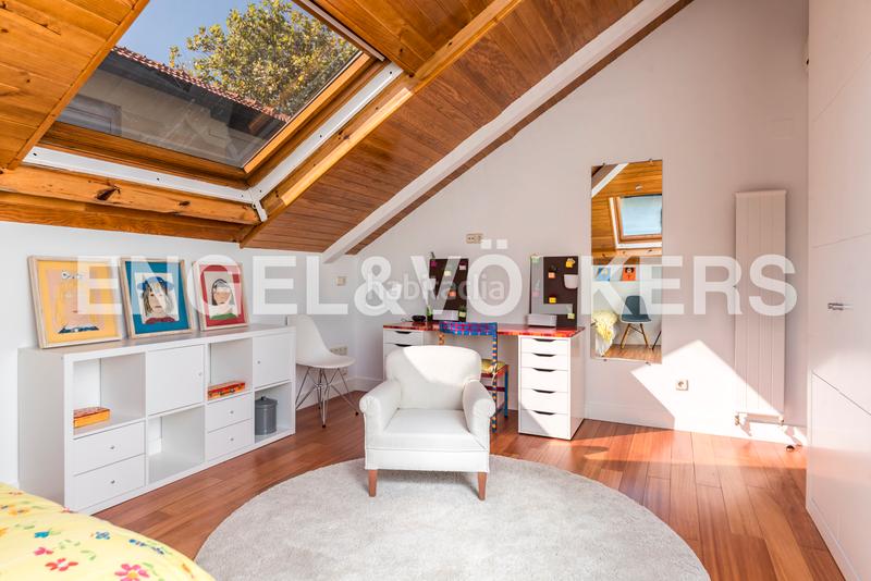 Foto 3d0d42d6-42b0-4d72-88dd-1222e5bd32d7. Lloguer casa amb calefacció a Nueva España Madrid