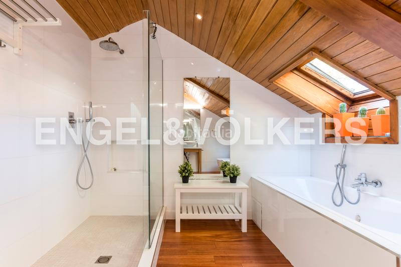 Foto e688f1a5-086c-43ae-92c6-0621d050cb04. Rent house with heating in Nueva España Madrid