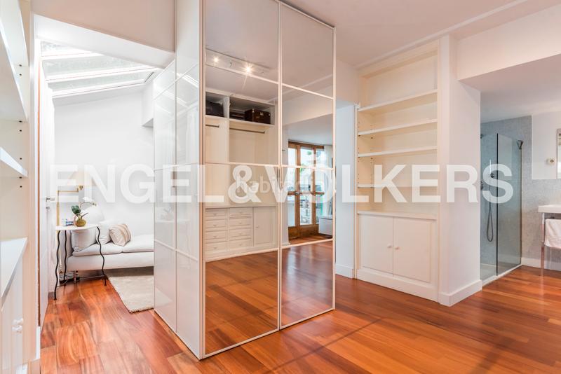 Foto edef0ec2-0c6a-4147-b455-31abc4dd3a1f. Rent house with heating in Nueva España Madrid