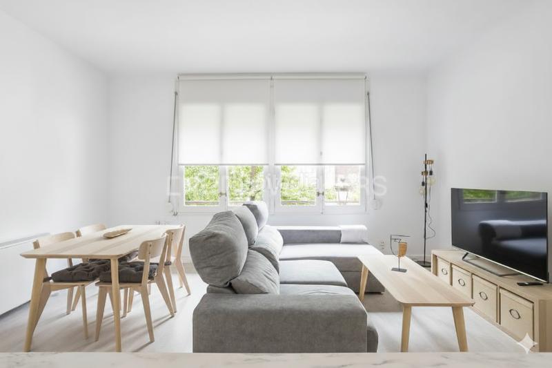 Foto 5c4f63b7-d25c-47c0-9488-30fe88c54600. Alquiler apartamento en alquiler amplio y luminoso piso de 4 dormitorios y 3 baños, ubicado a pocos metros del museo reina sofía en Madrid