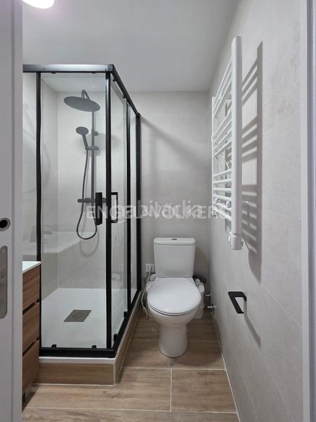 Foto 63c732ff-66e6-40b2-8ab5-9cfd1d16dc7a. Alquiler apartamento en alquiler amplio y luminoso piso de 4 dormitorios y 3 baños, ubicado a pocos metros del museo reina sofía en Madrid