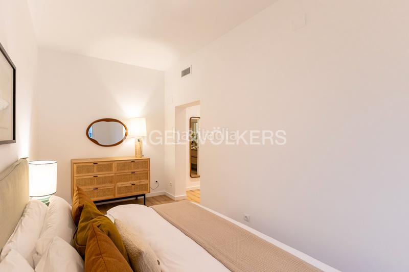 Foto e357c09b-7c15-4036-86fb-4082ce190faa. Apartament amb calefacció a Sol Madrid