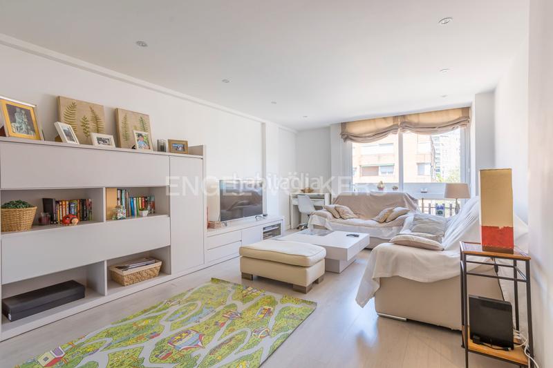 Foto f67318d6-0563-4dd6-9e5e-a918a2abbf21. Apartament amb calefacció aparcament a Estrella Madrid