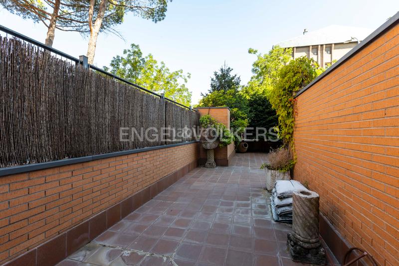 Foto 0f7aa1b8-84c6-4145-a620-7f11feae97e8. Piccolo appartamento con riscaldamento parcheggio piscina in Madrid