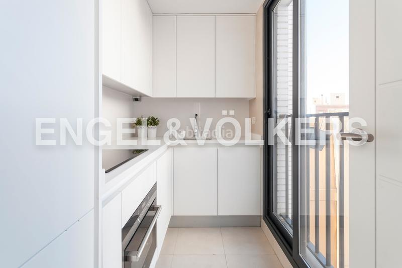 Foto bd8361b4-fecb-49ed-912c-6a8ca940b13d. Ático  con terraza de 23 m2 en chamberí en Gaztambide Madrid