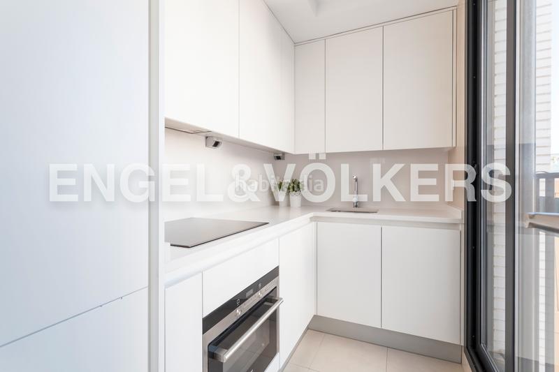 Foto e265ba72-867b-4974-9f00-f6ef0e4a3f29. Ático  con terraza de 23 m2 en chamberí en Gaztambide Madrid