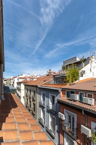 Foto ab98ad80-2477-4b07-a025-b49781fdbcfc. Ático espectacular ático dúplex reformado en justicia en Granollers