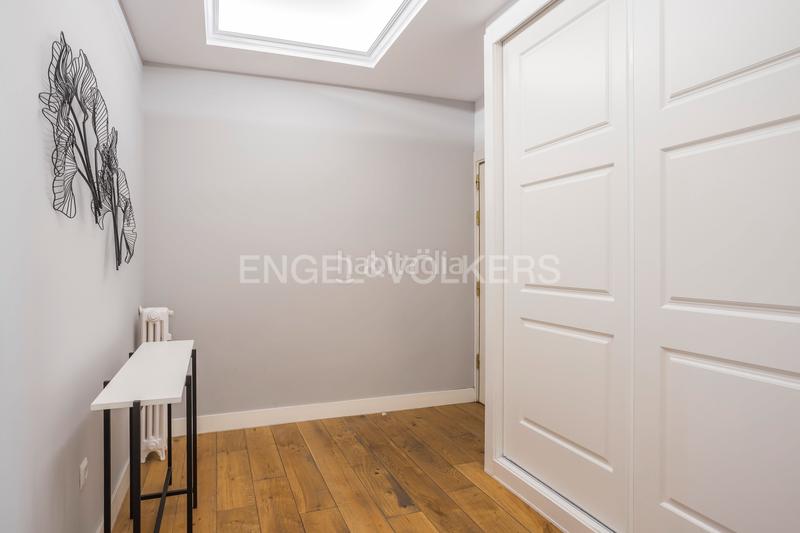 Foto c5a7494b-f75b-469a-8dd6-fd7ed5000652. Location appartement avec chauffage dans Lista Madrid