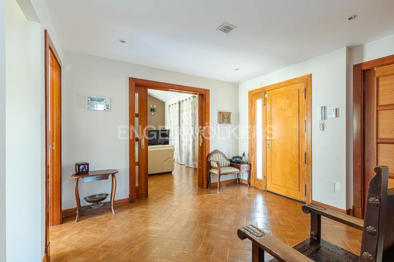 Foto 2417e6c1-6803-44f4-9f48-b64c3aa60a72. Casa con riscaldamento parcheggio piscina in Navalquejigo-Los Arroyos Escorial (El)