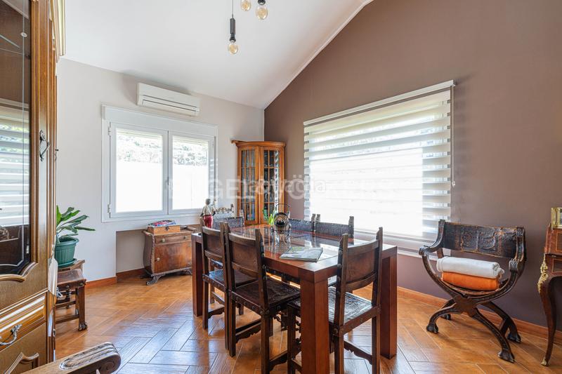 Foto 37ec479d-899f-4e83-b9bd-4be03ab9a9f3. Casa con riscaldamento parcheggio piscina in Navalquejigo-Los Arroyos Escorial (El)