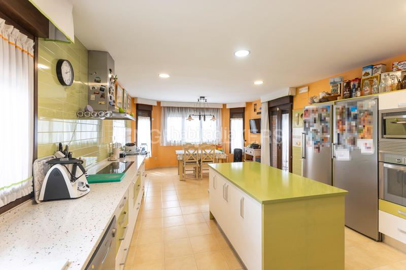 Foto c16a5c39-5b90-471f-b202-a7fb9971e7ec. Casa amb calefacció aparcament piscina a Soto del Real