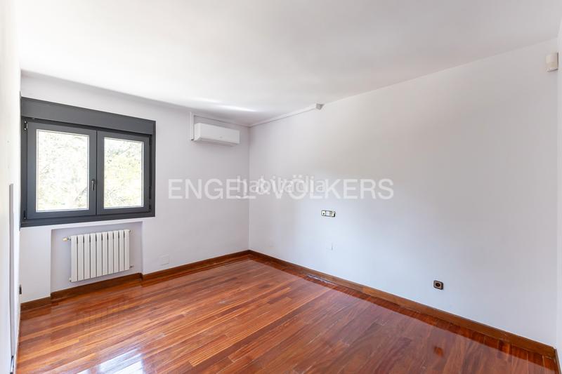 Foto 0067c334-6014-4a02-8218-ccef00590dd6. Affitto casa con riscaldamento parcheggio piscina in La Moraleja