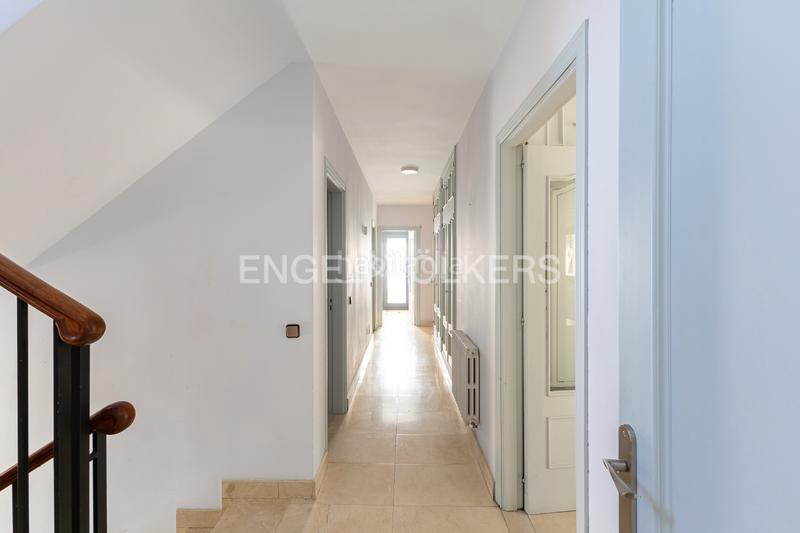 Foto 76f4a4b0-88c3-4897-b7d8-a18c42773996. Affitto casa con riscaldamento parcheggio piscina in La Moraleja